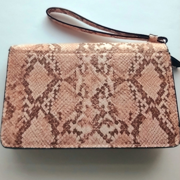 Victoria Secret VS Exotic Python Tech Wristlet Wallet Pink - Picture 5 of 10
